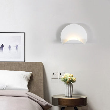 Aurélie Eclipse Curved Metal Wall Lamp