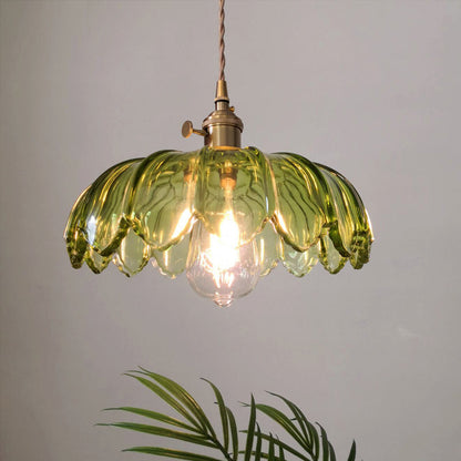 Aurélie Green Scalloped Glass Retro Pendant Light