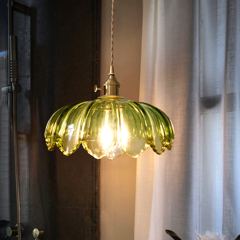 Aurélie Green Scalloped Glass Retro Pendant Light