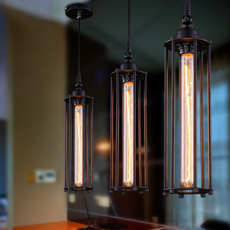 Suspension tube Anaelle, noire, de style industriel, fine