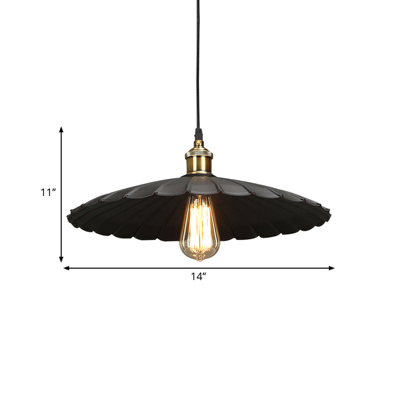 Élodie Industrial Black Scalloped Pendant Light