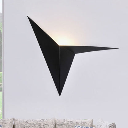 Adélie Polygon LED Wall Sconce Black/White Modern