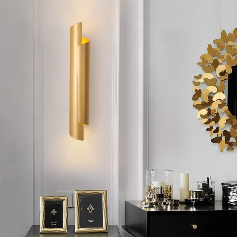 Isabelle Scrolled Wall Lamp with Black, White, and Gold Finish