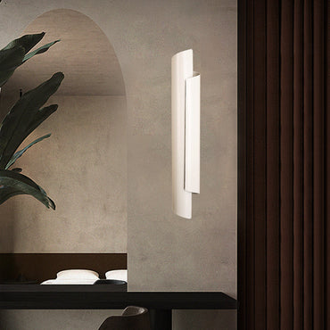 Valérie Scrolled Dual Light Wall Sconce Black/White/Gold