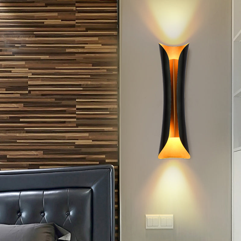 Anaïs Modern Curl Metal Wall Sconce