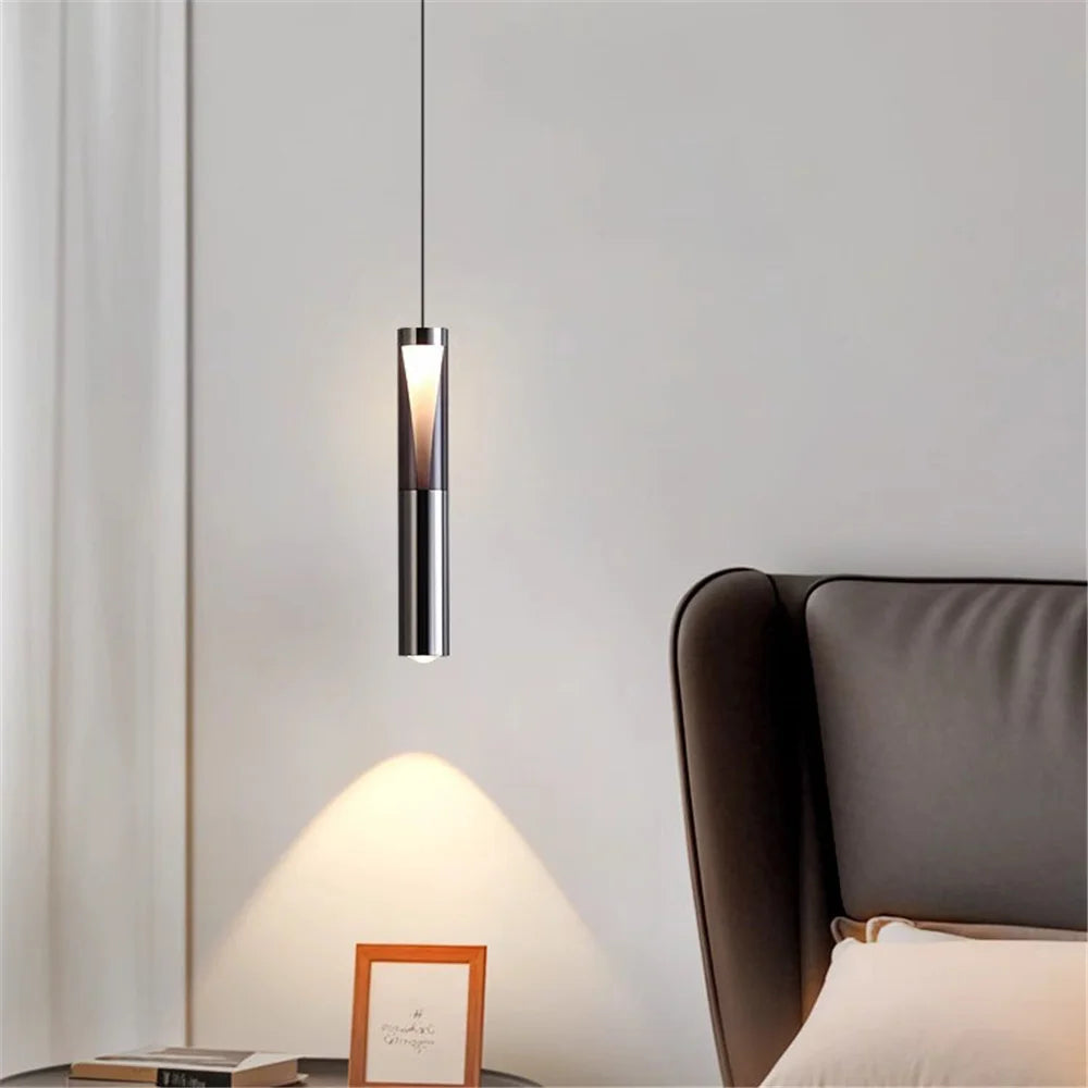 Amélie Rayvia Tube Pendant Light