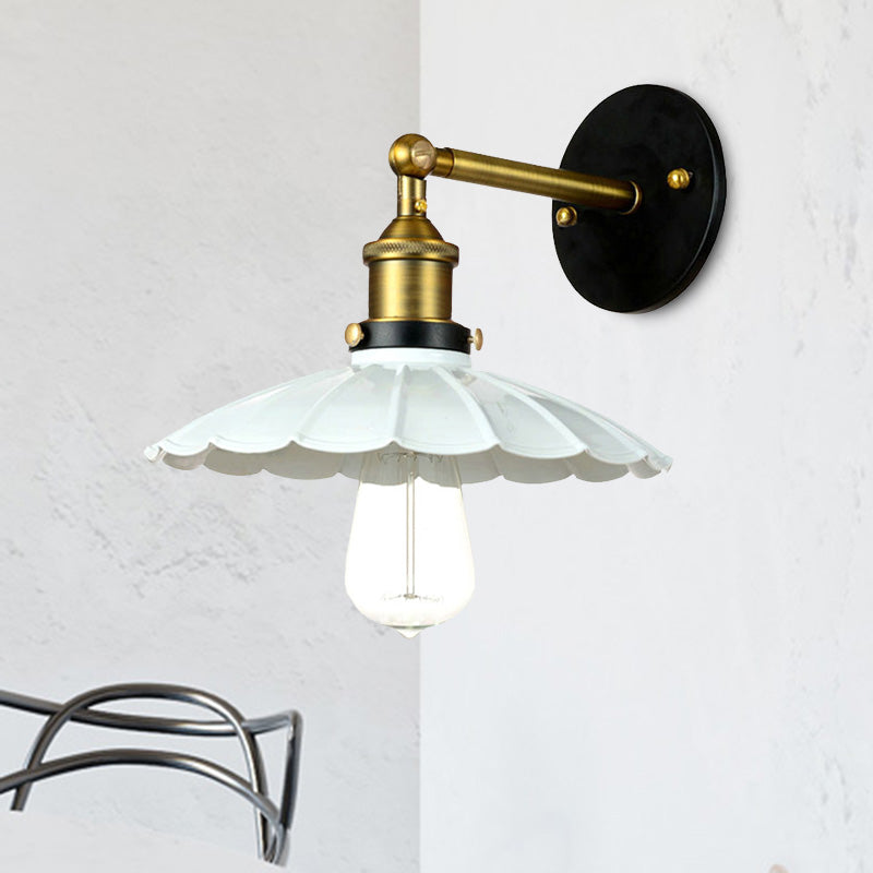 Mathilde Vintage Scalloped Rotatable Wall Lamp