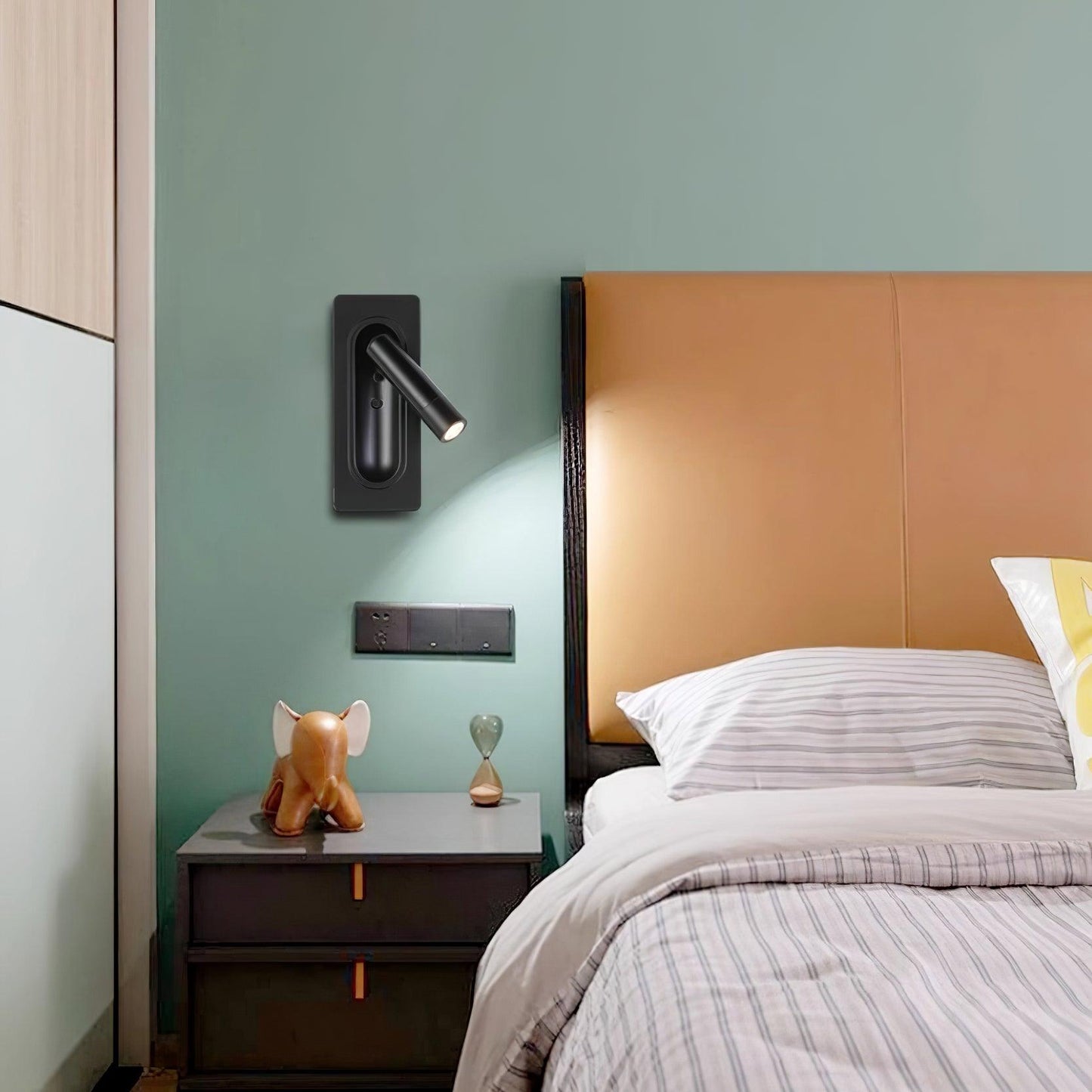 Isabelle Bedside LED Wall Lamp – 360º Directional Reading Light