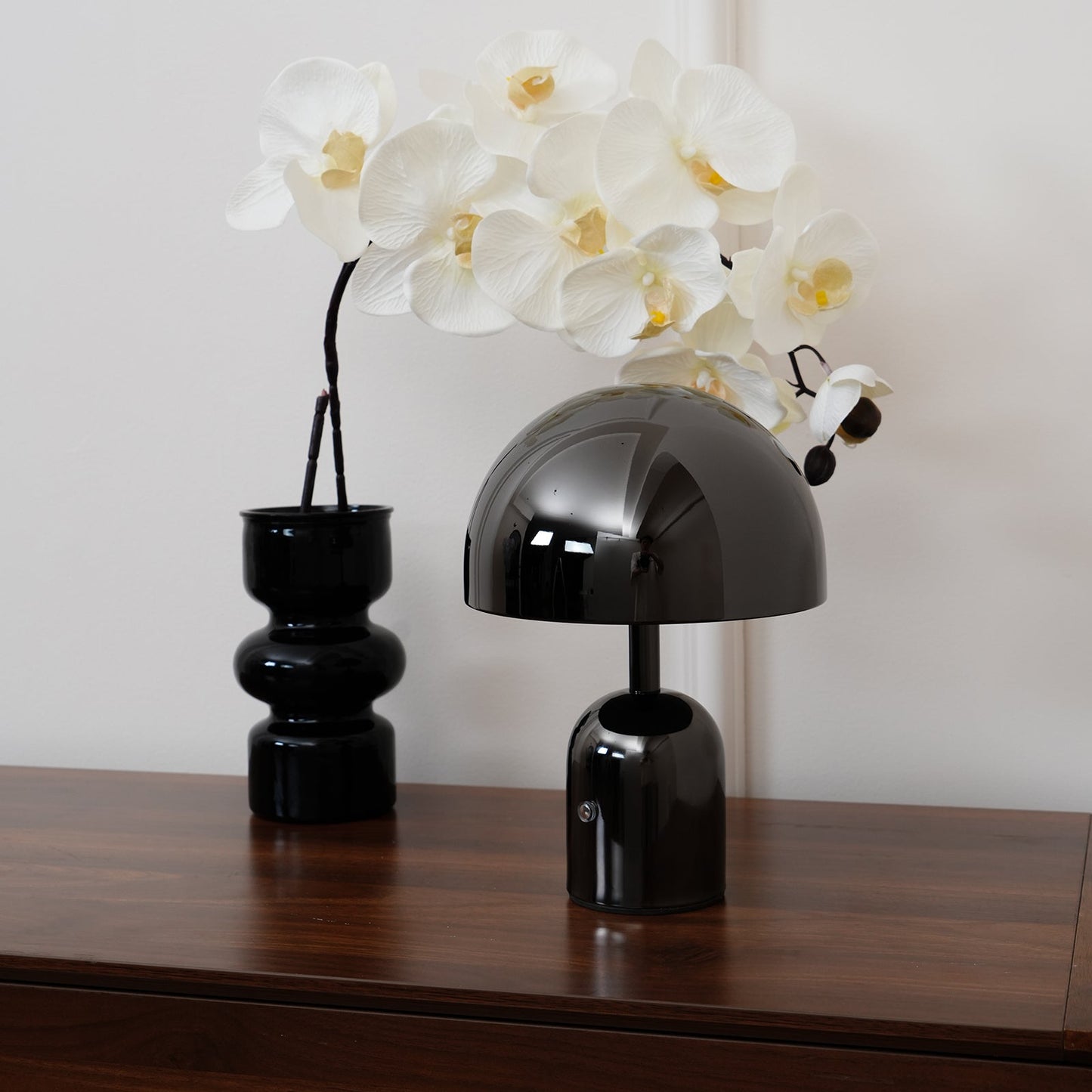 Émilie Portable Glossy LED Table Lamp with Modern Curves