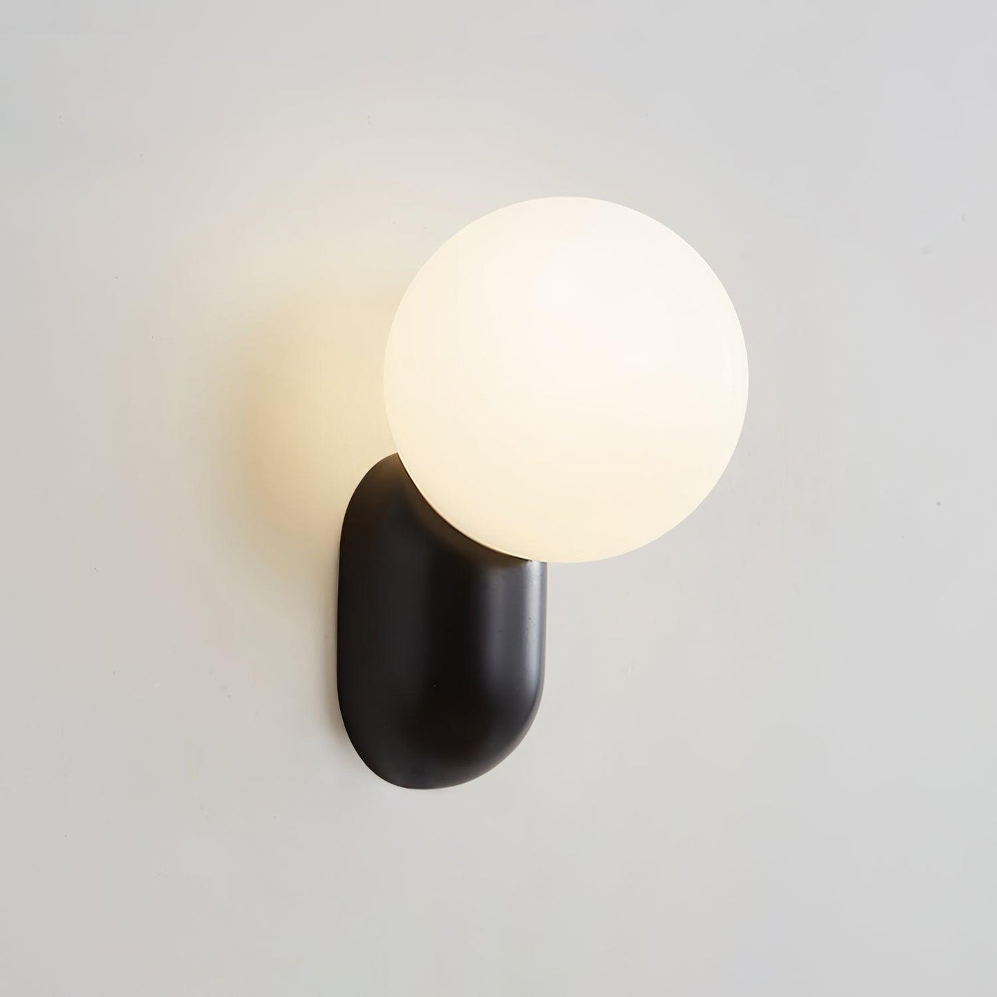Aurélie Cantilever Wall Light Resin and Glass Decorative Lighting