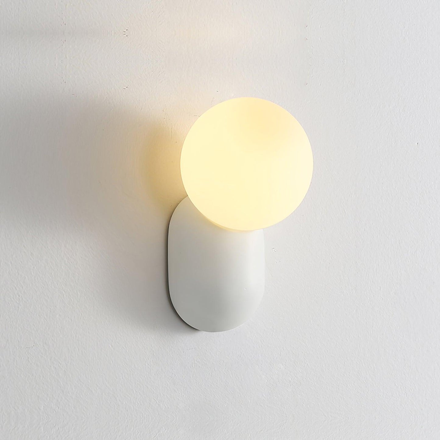 Aurélie Cantilever Wall Light Resin and Glass Decorative Lighting