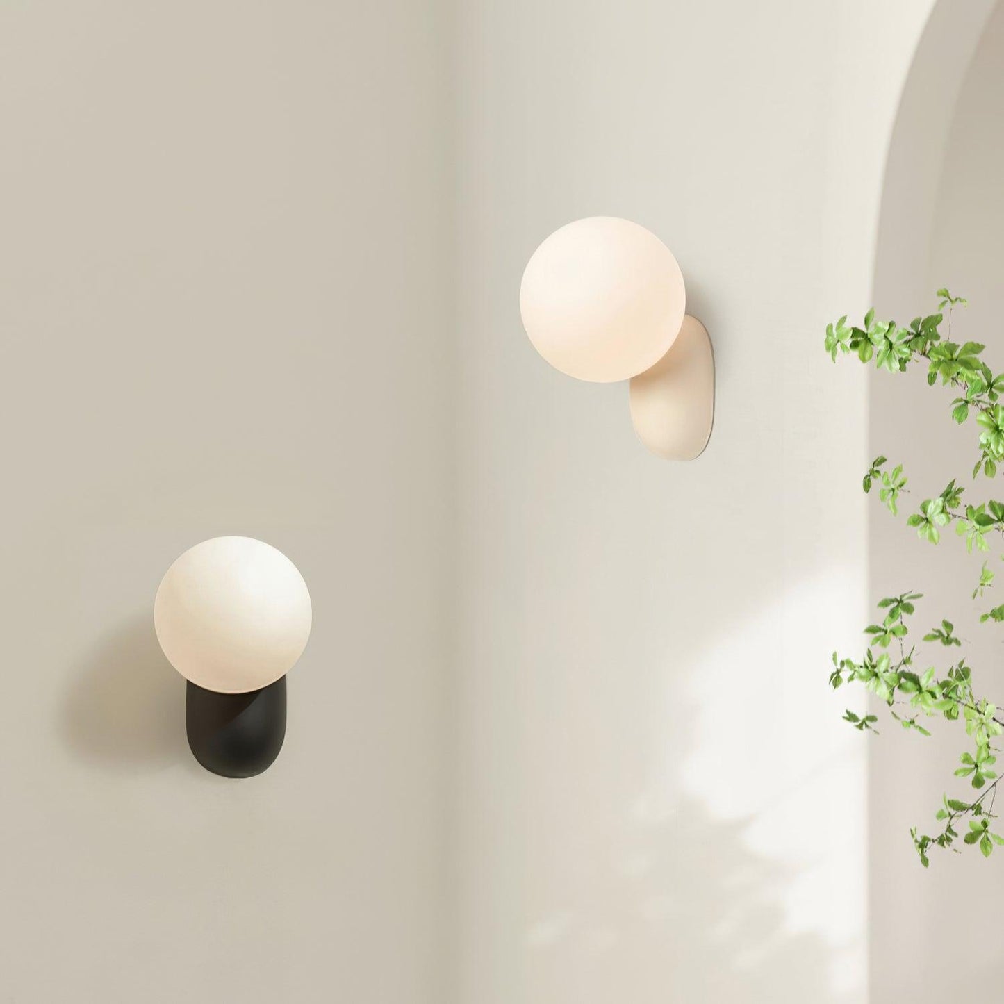 Aurélie Cantilever Wall Light Resin and Glass Decorative Lighting
