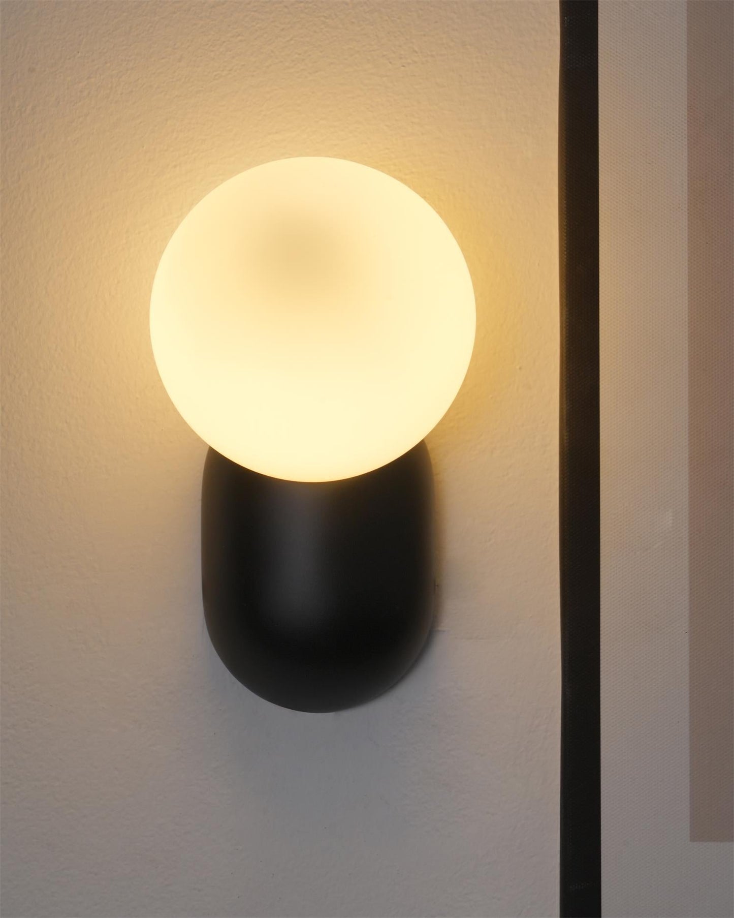Aurélie Cantilever Wall Light Resin and Glass Decorative Lighting