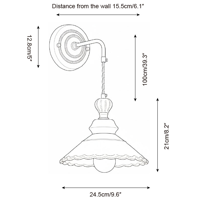Élise Vintage Ceramic Wall Lamp with Scalloped Shade
