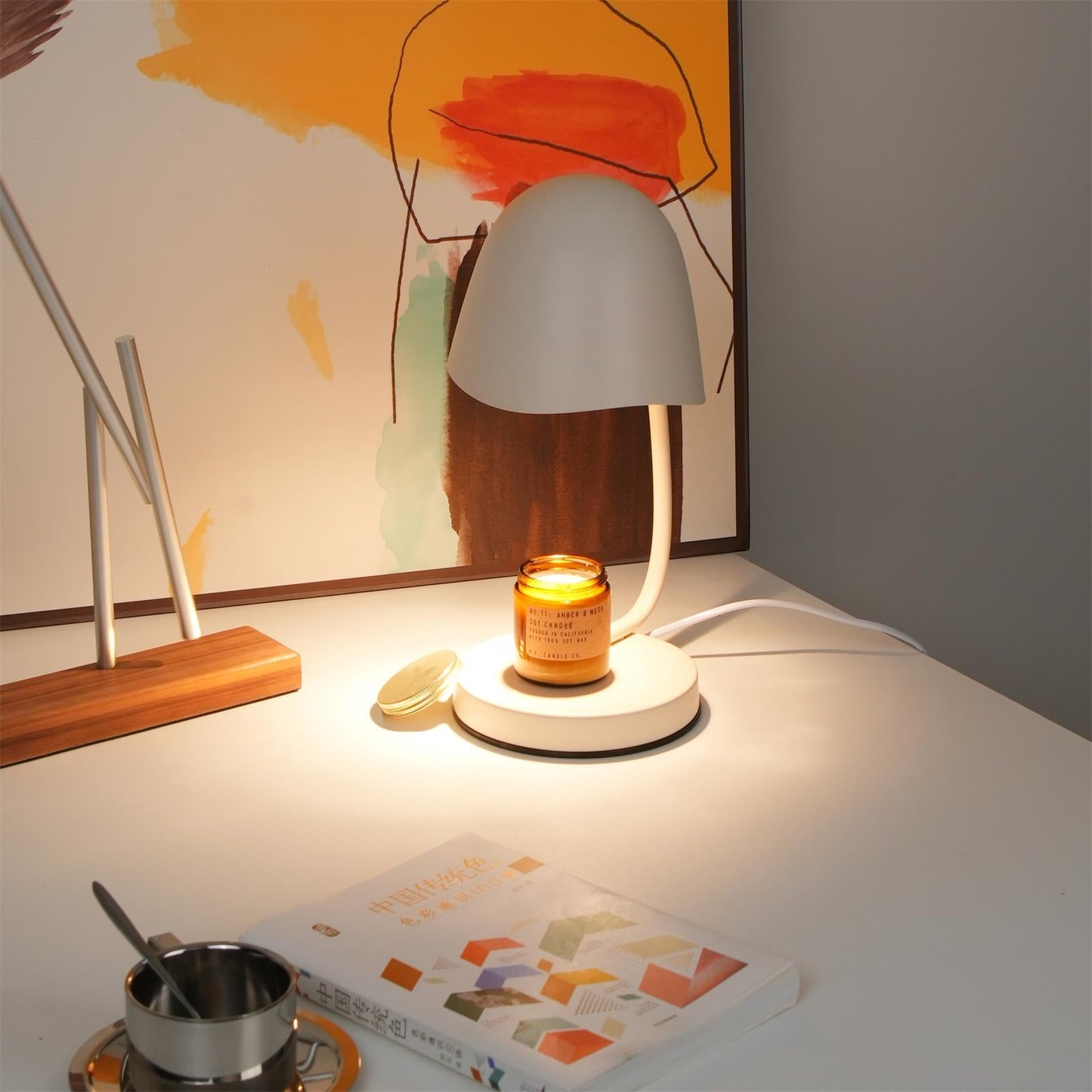 Chloé Eggshell Candle Warmer Lamp with Adjustable Neck