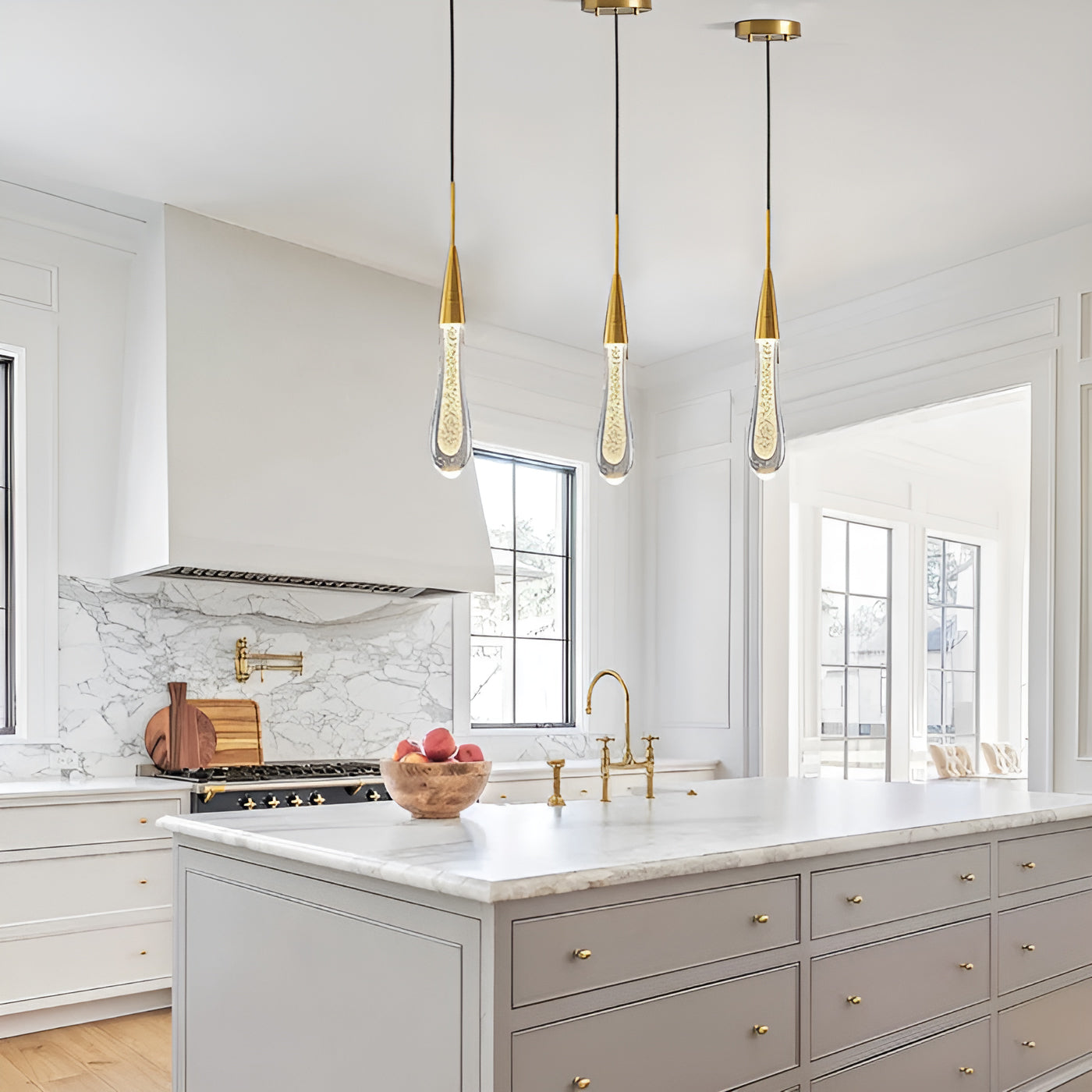 Amélie Golden Droplet Pendant Light