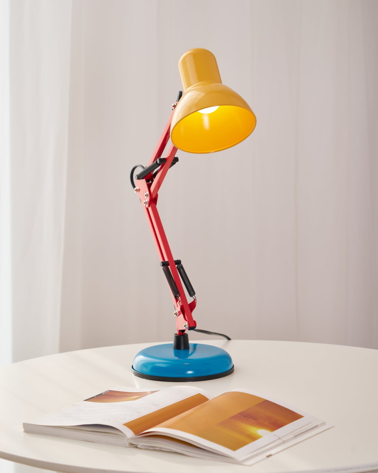Solène Memphis Adjustable Table Lamp with Color Block Design