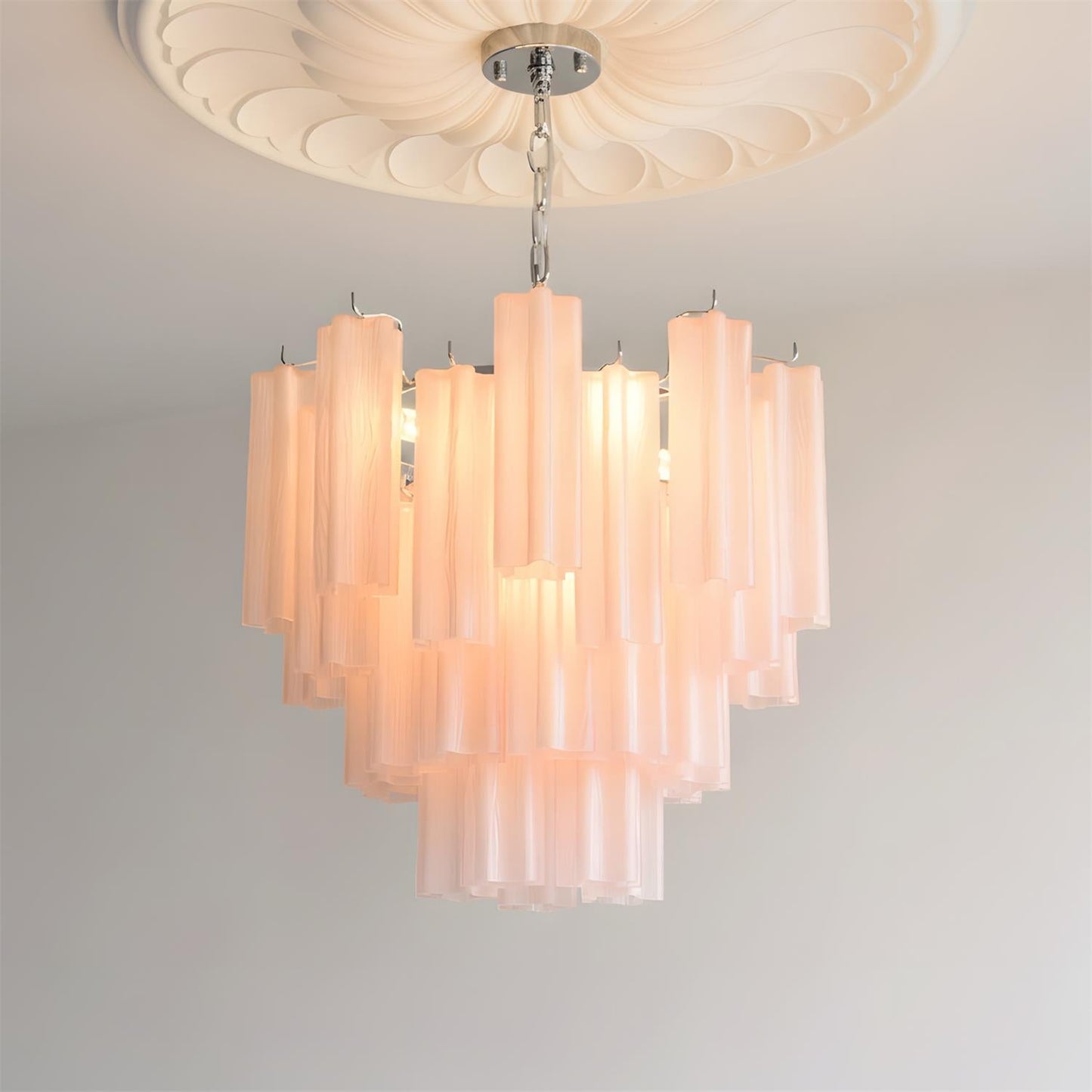 Élodie FrostTier Chandelier