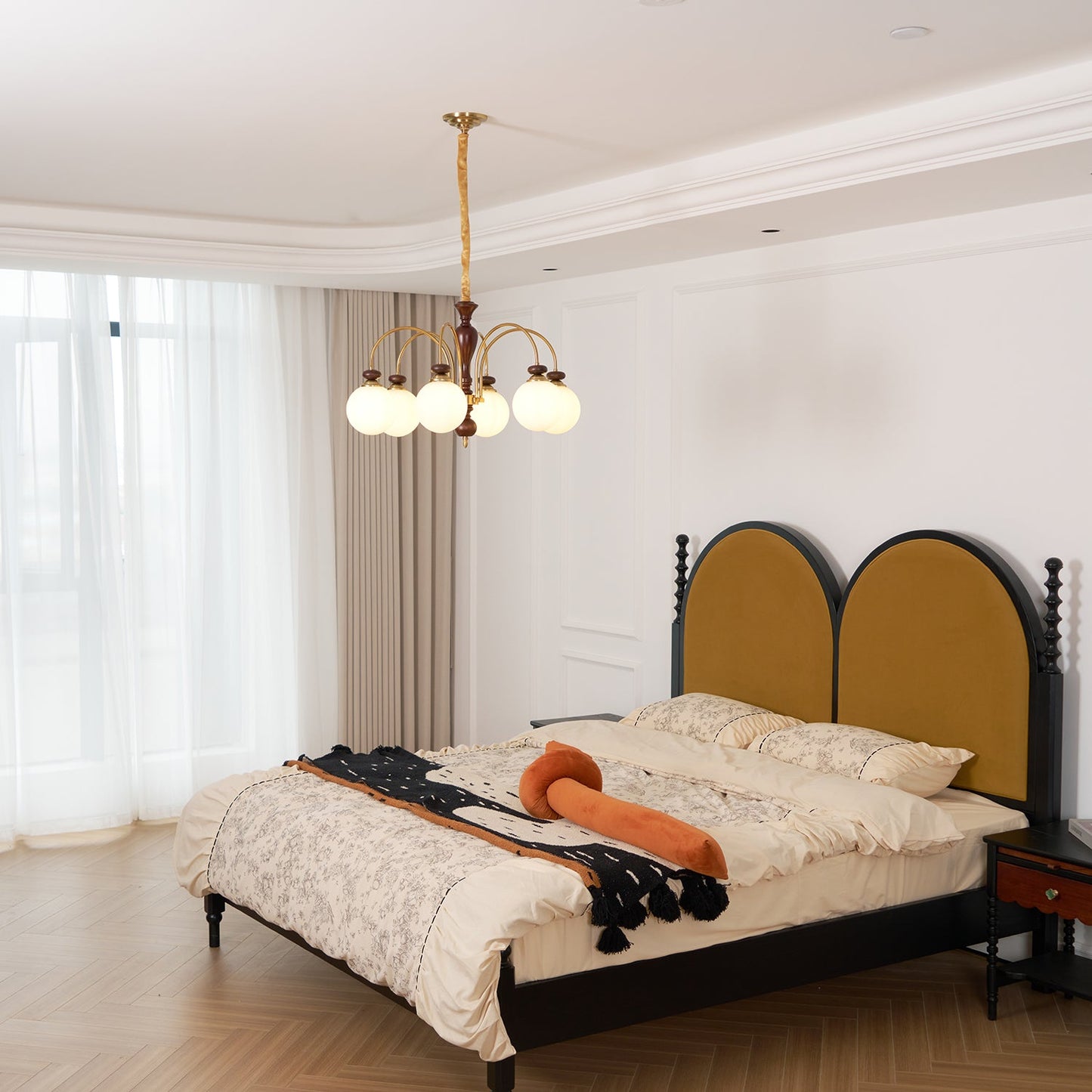 Sabrina Guillerme Chandelier
