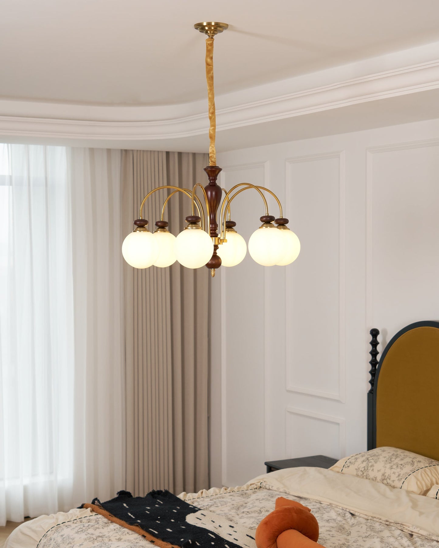 Sabrina Guillerme Chandelier