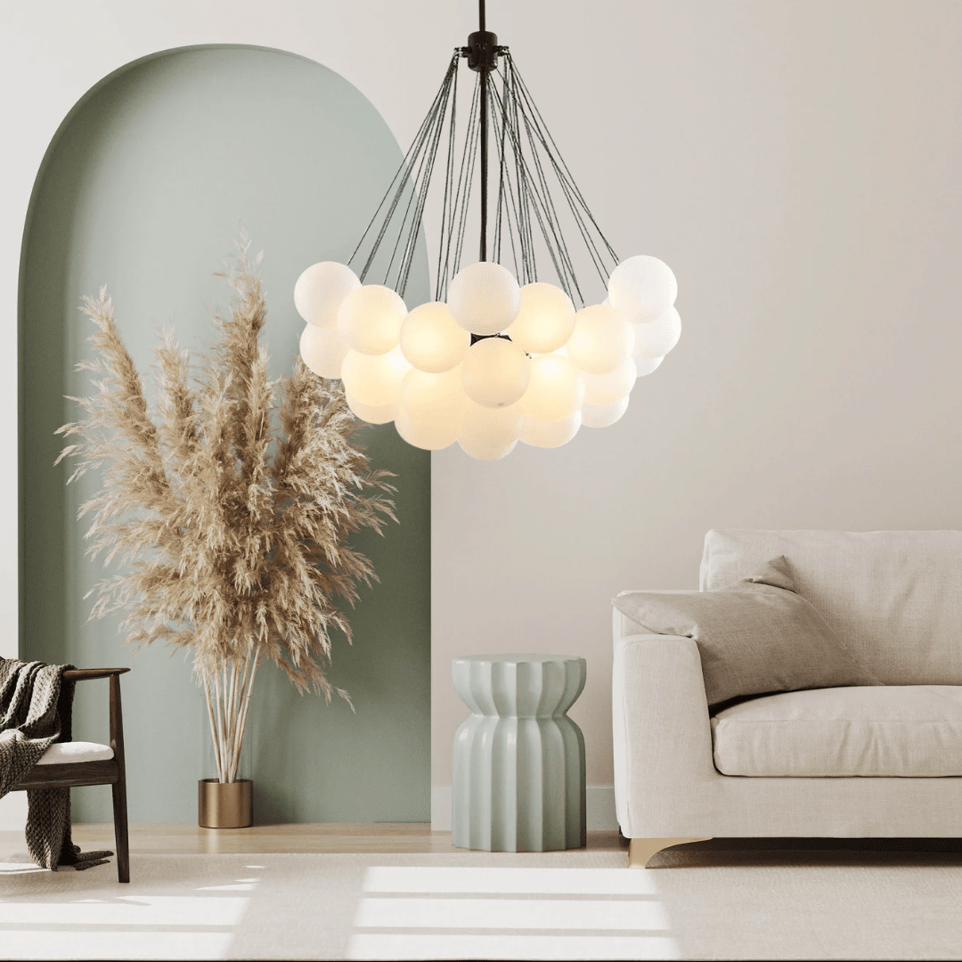 Inès Minimalist Frosted Globe Chandelier