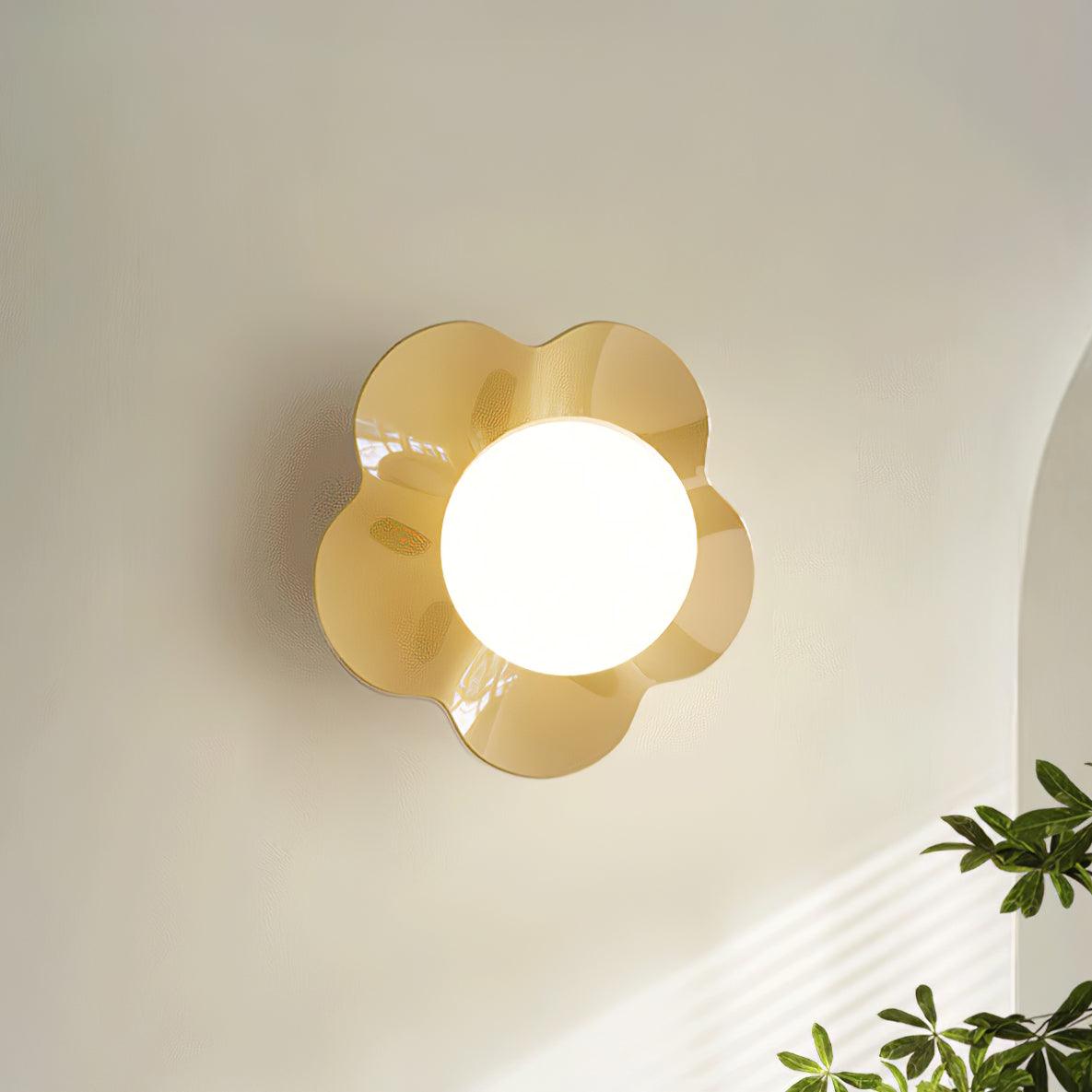 Camille La Fleur Wall Lamp with Resin Flower Shade