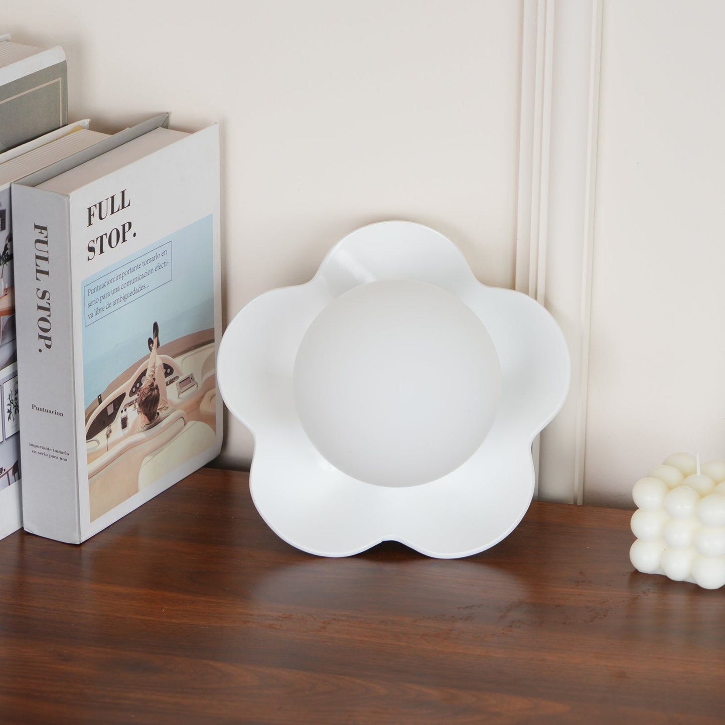 Camille La Fleur Wall Lamp with Resin Flower Shade