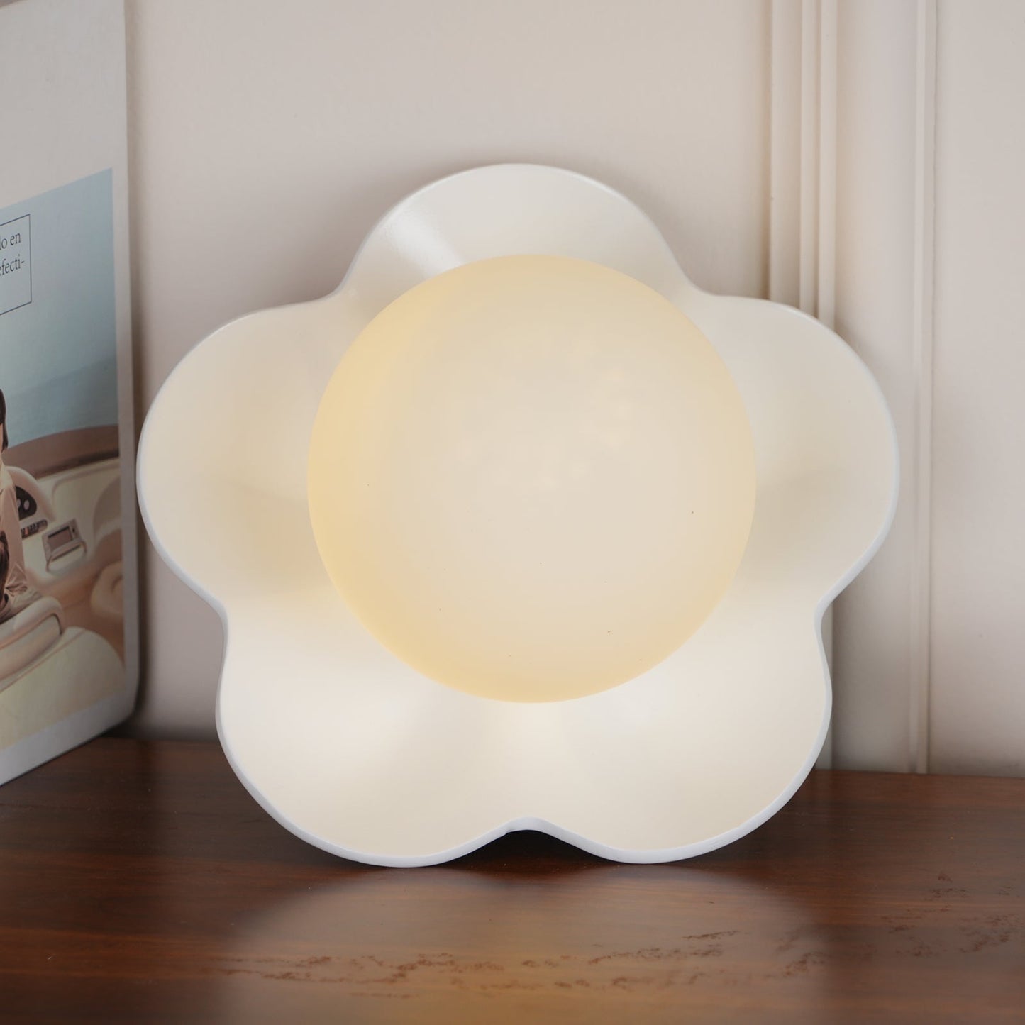 Camille La Fleur Wall Lamp with Resin Flower Shade