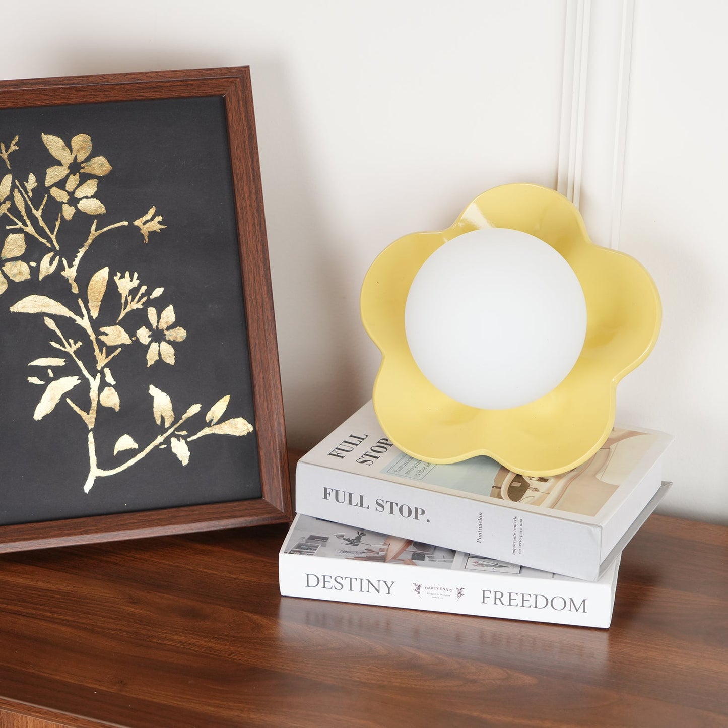 Camille La Fleur Wall Lamp with Resin Flower Shade