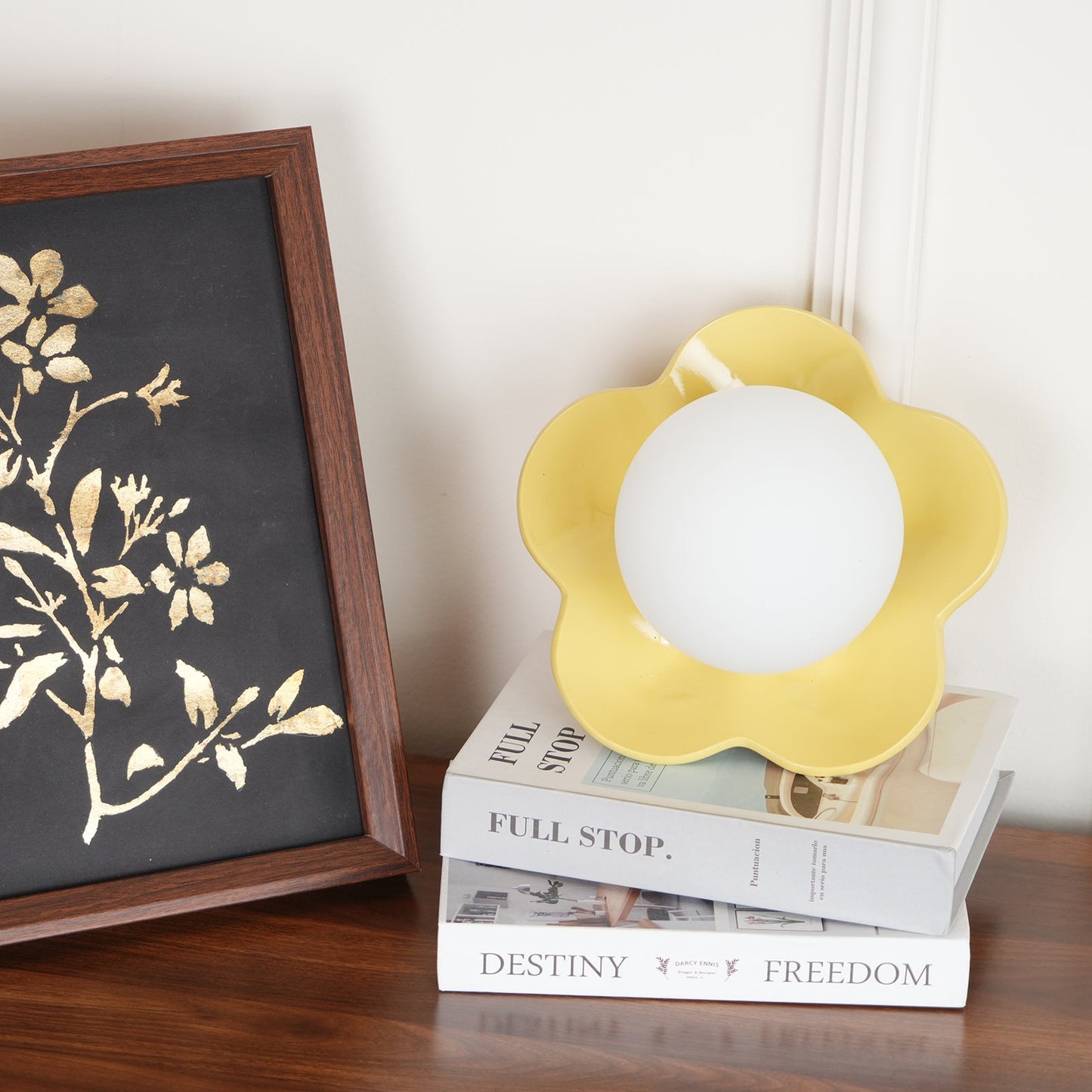 Camille La Fleur Wall Lamp with Resin Flower Shade
