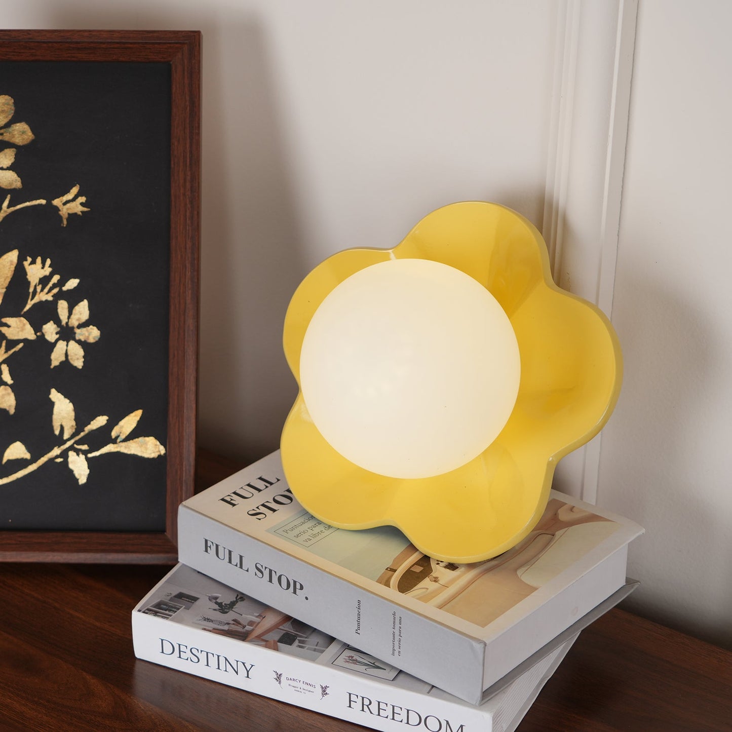 Camille La Fleur Wall Lamp with Resin Flower Shade
