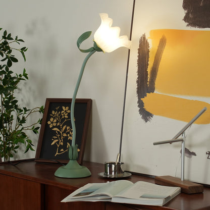 Isabelle Lily Flower Table Lamp with Elegant Floral Design
