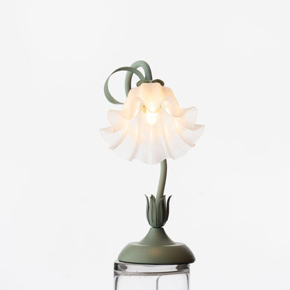Isabelle Lily Flower Table Lamp with Elegant Floral Design
