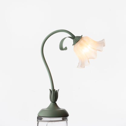 Isabelle Lily Flower Table Lamp with Elegant Floral Design