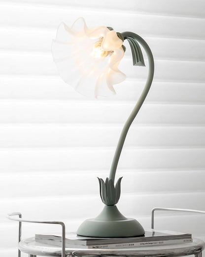 Isabelle Lily Flower Table Lamp with Elegant Floral Design