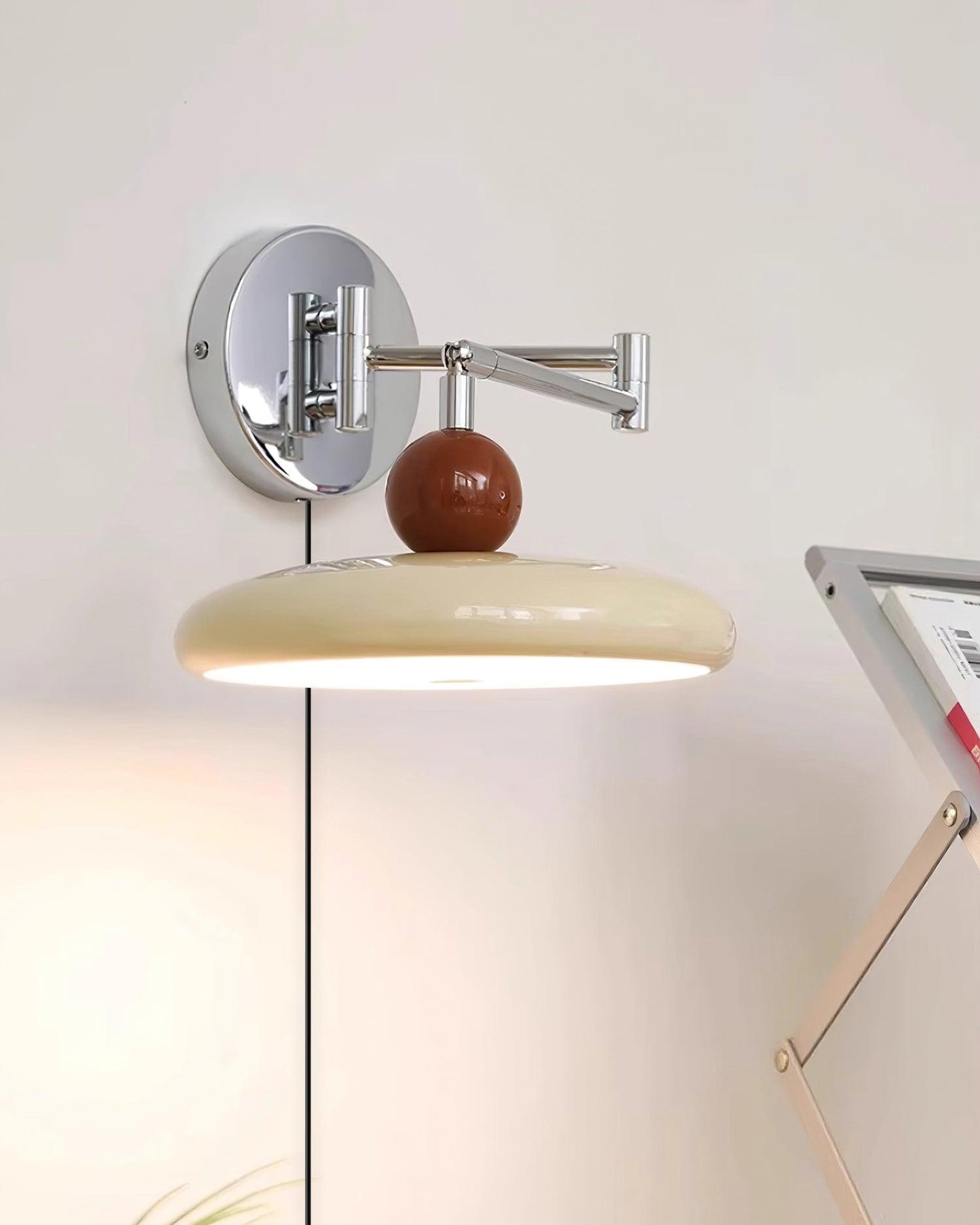 Élise Loa Plug In Wall Lamp Modern Metal and Acrylic LED Lighting