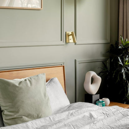 Clara Micro Square Switched Sconce