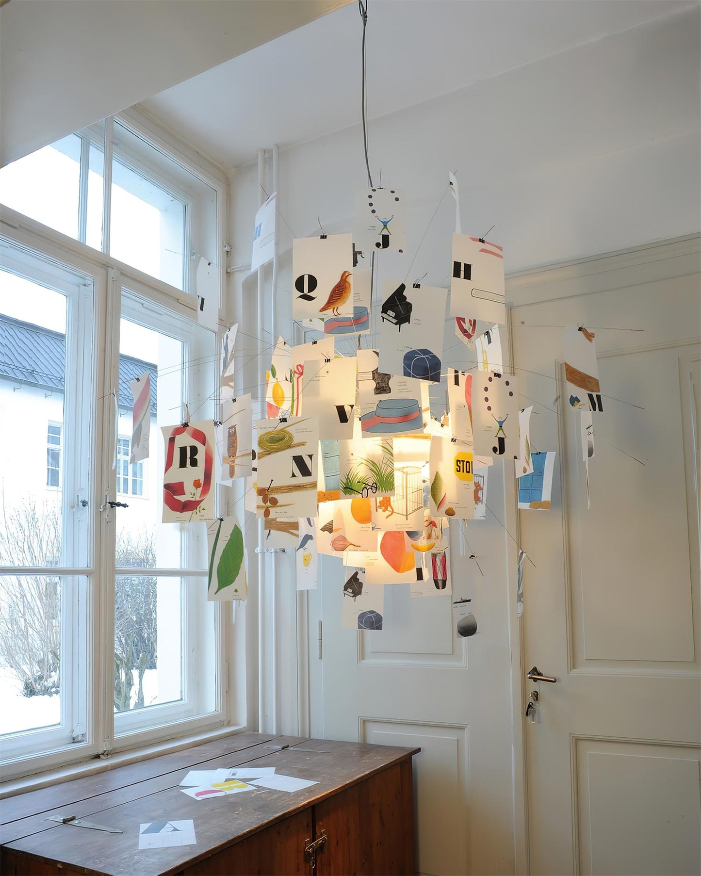 Élise Paper Art Plug-In Hanging Chandelier