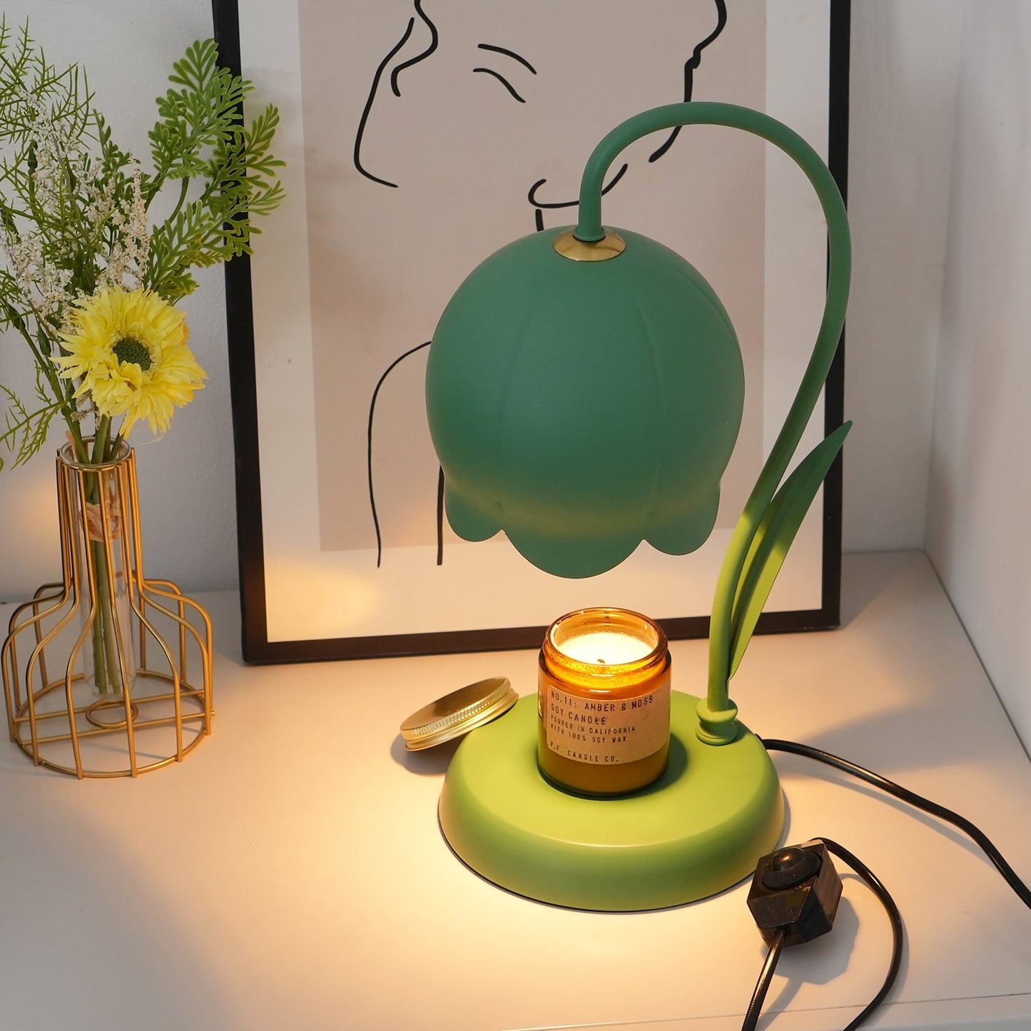Elodie Lily Candle Warmer Lamp with Halogen Heat Design
