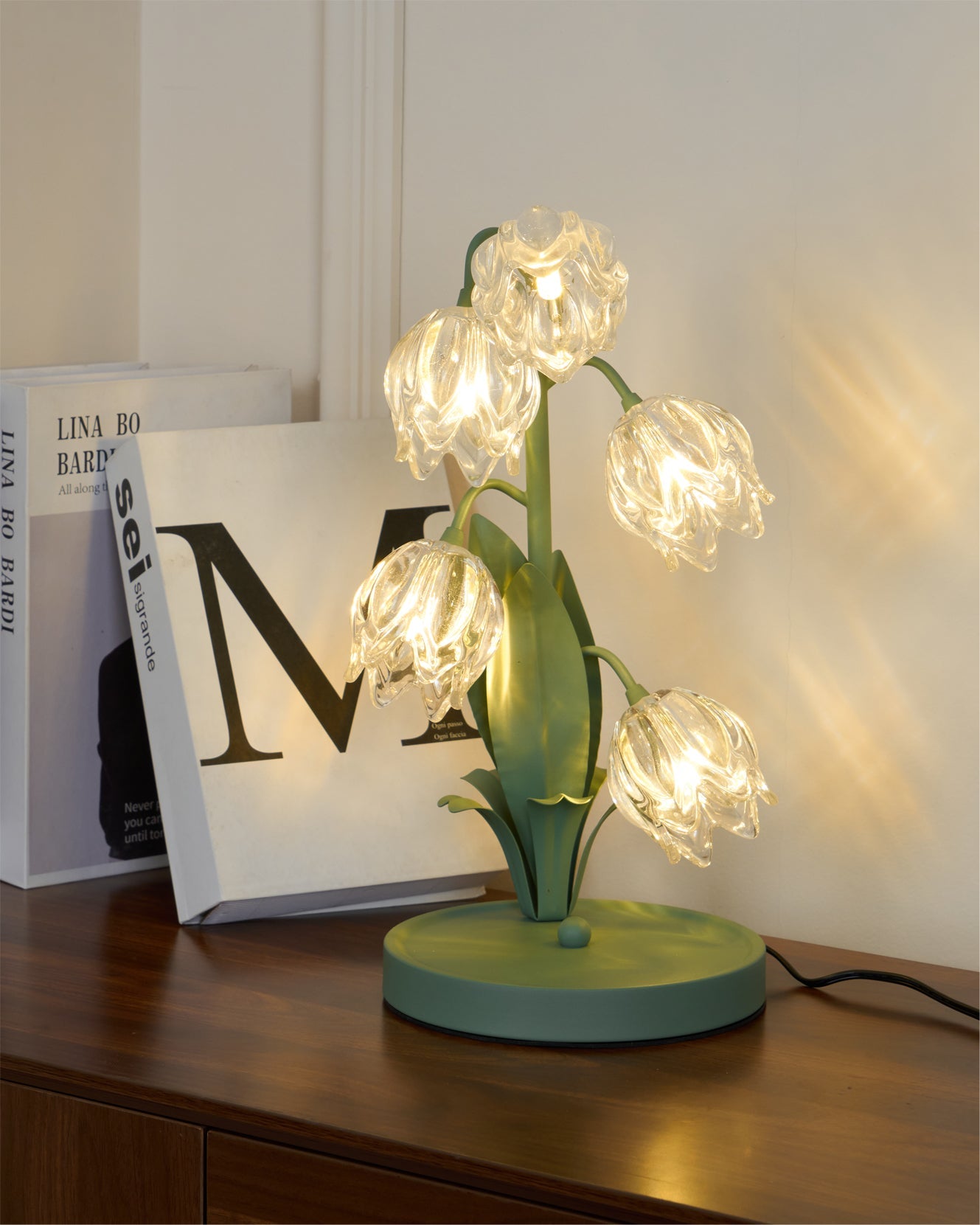Aurélia Green Flower Table Lamp with Glass Petal Design