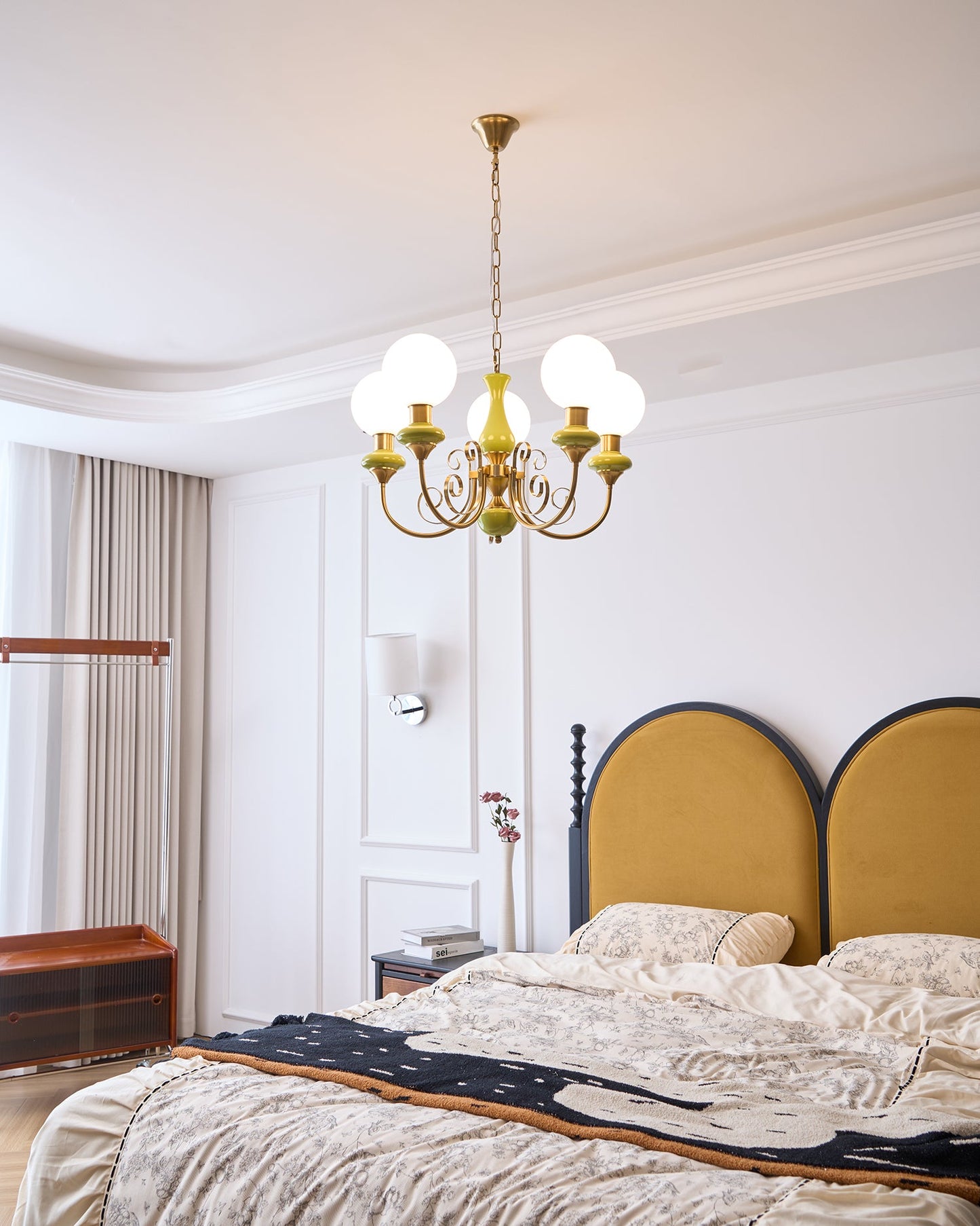 Isabelle Onyx Chandelier