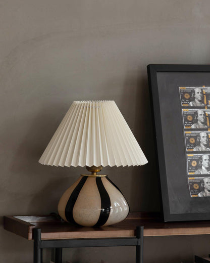Élina Pleated Cavolo Table Lamp with Fabric and Glass Design
