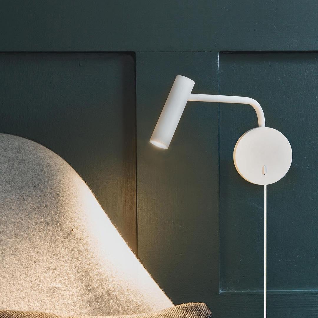 Aurélie Rizo Reading Plug-In Wall Lamp with Adjustable LED Arm
