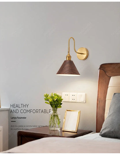Élise Rotating Wooden Tone Wall Lamp E27 Retro Reading Sconce