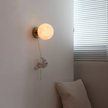 Élise Nordic White Iron LED Wall Lamp Kids Room Decor