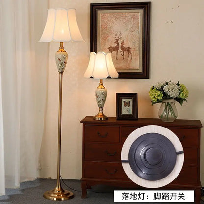 Élise European Retro Flower Ceramic LED Floor Lamp