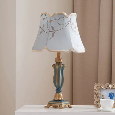 Élodie Nordic Green Carved Table Lamp