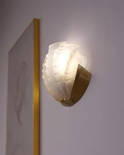 Aurélie Seashell Wall Lamp with Sculpted Glass Design