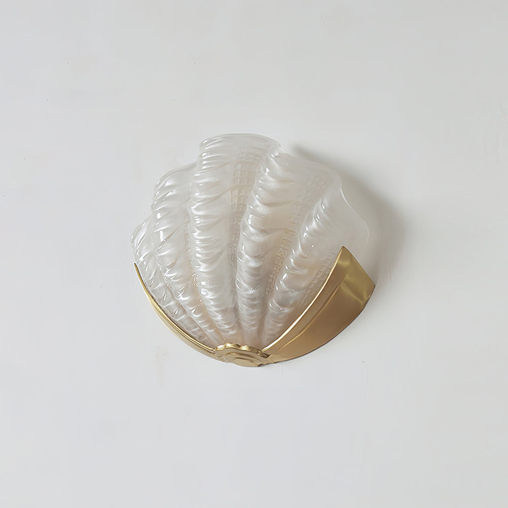 Aurélie Seashell Wall Lamp with Sculpted Glass Design