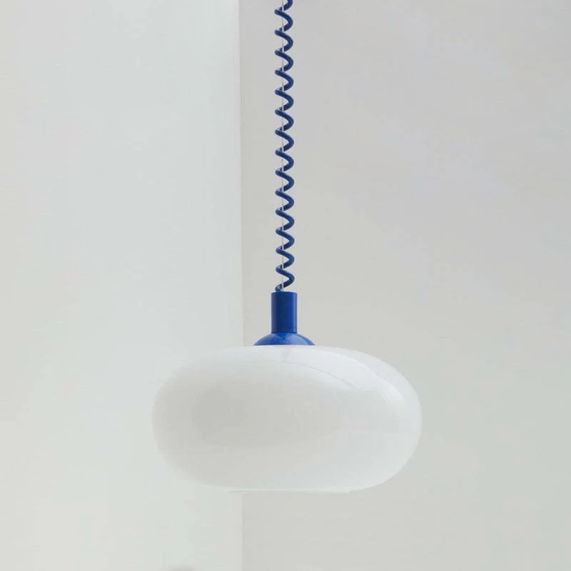Camille LED-Pendelleuchte mit einziehbarer Feder und weißem Glas, modernes Design